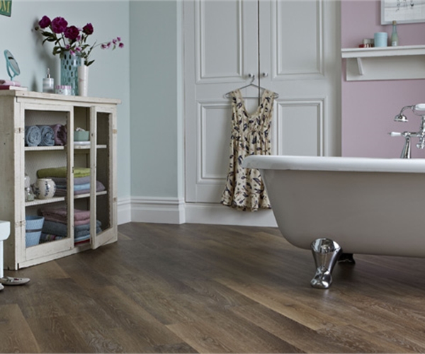 Karndean is a well know LVT brand producing various grades of LVT that can be installed in many areas of the home or commercial areas.